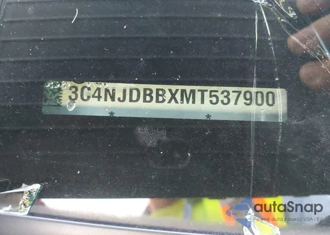 2021 Jeep Compass Latitude 4X4 from USA, damaged, VIN 3C4NJDBBXMT537900